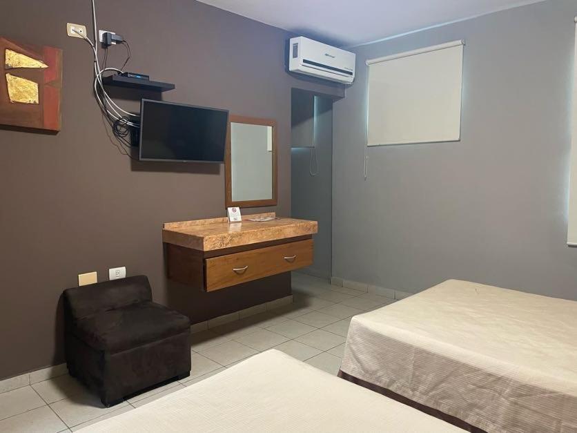 Hotel Santo Domingo Express Villahermosa Bagian luar foto